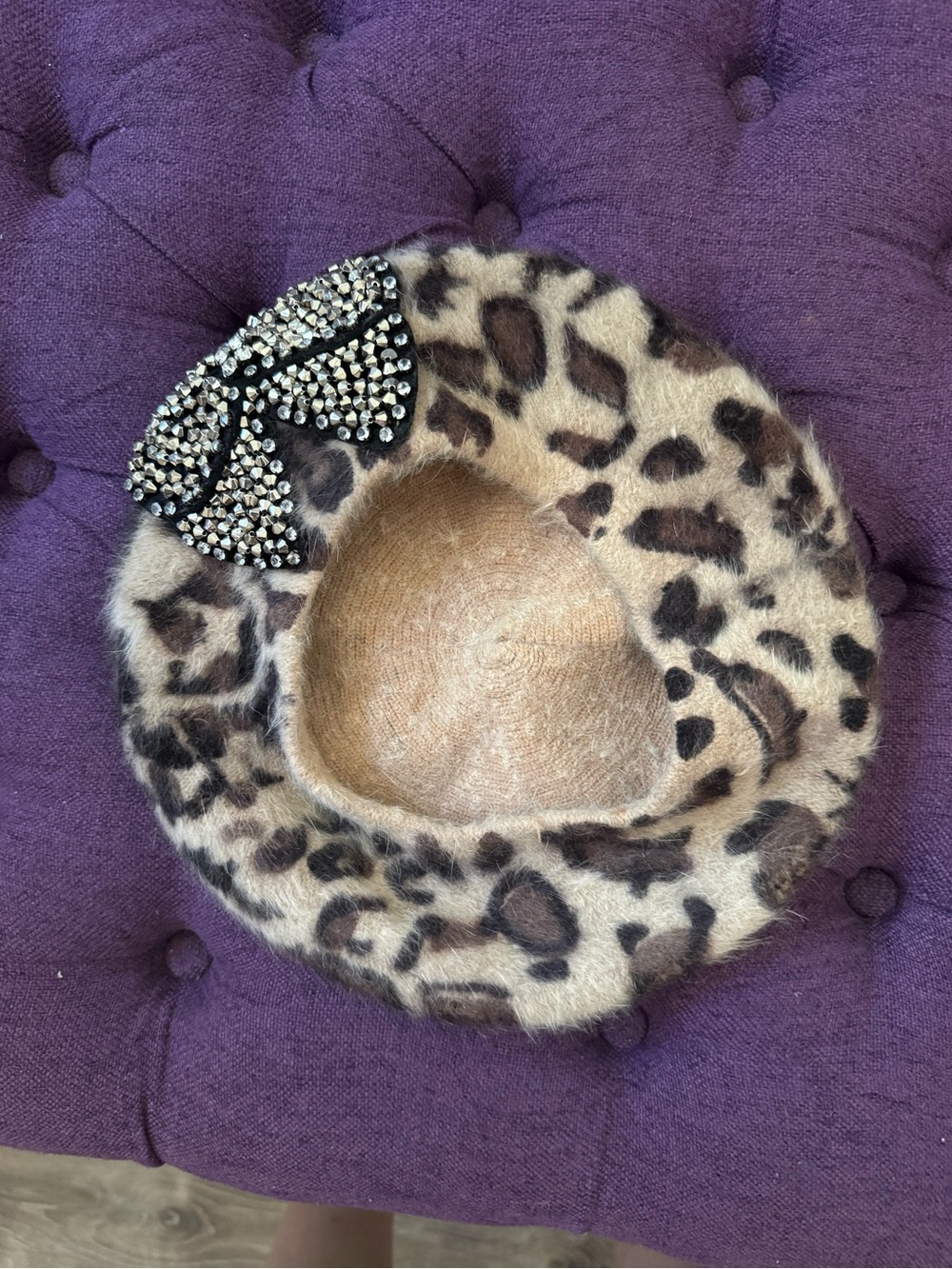 Chinese Laundry Leopard Print Beret with Rhinestone Bow - Tan Brown Black